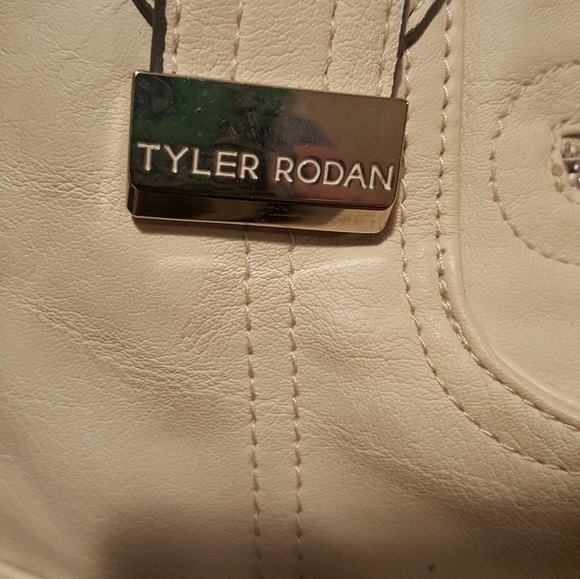Tyler Rodan white cream purse - Picture 6 of 7